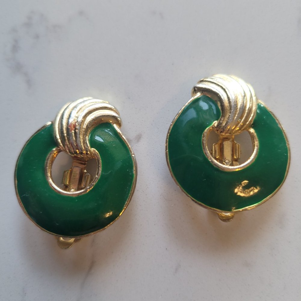 Women Vintage Enamel Clip On Earrings Gold Plated Green